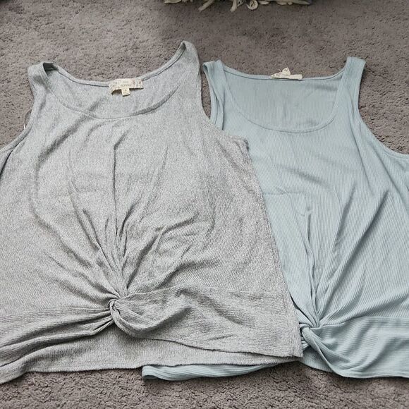 💥 5 for $25!! Pink Republic Knit Tank Bundle - Picture 4 of 7